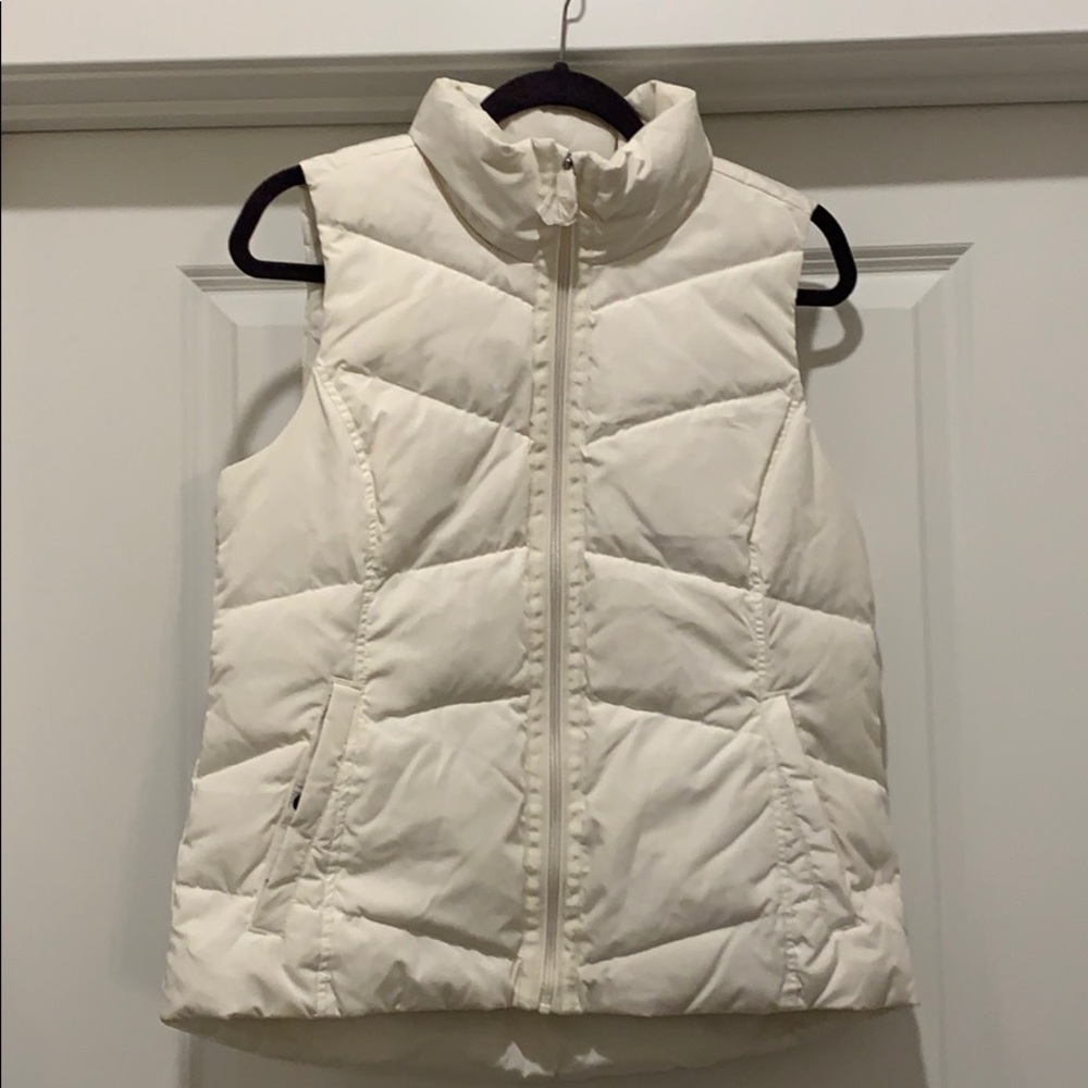 Lands end women’s white puffer down vest